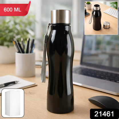 Ergonomic view of the 600ml stainless steel water bottle, highlighting its sleek design.