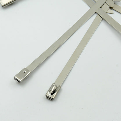 Comparison of stainless steel cable ties with plastic alternatives, emphasizing superior strength and longevity.