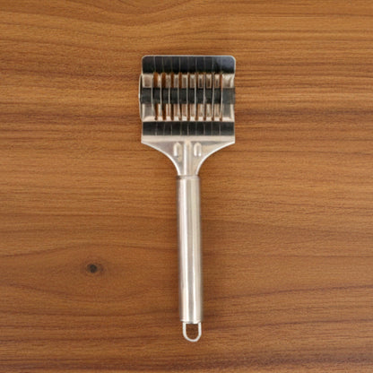 Multi-blade dough cutter roller ideal for pasta and noodle making