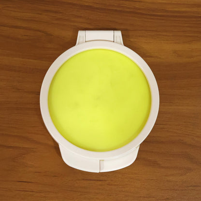 Round airtight plastic container for food preservation